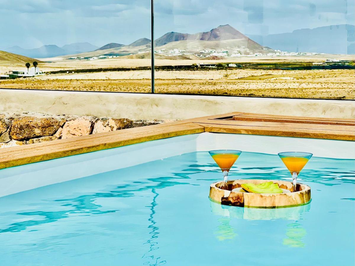 Canaryislandshost L The Sky Suites Tinajo Eksteriør billede