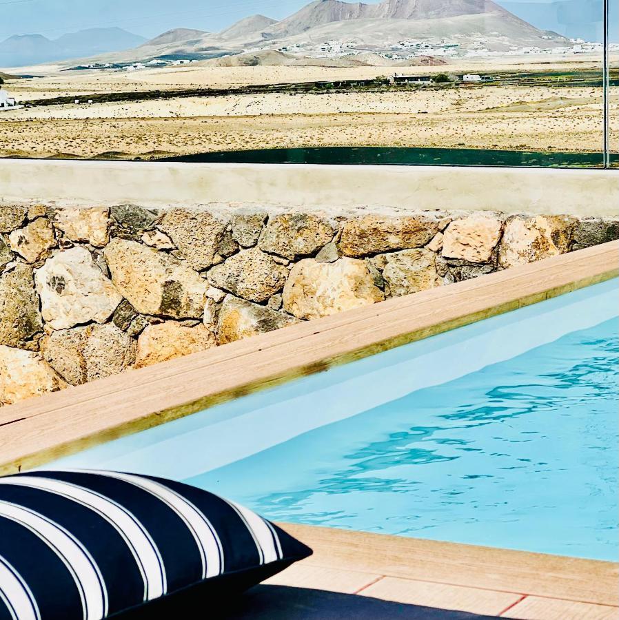 Canaryislandshost L The Sky Suites Tinajo Eksteriør billede